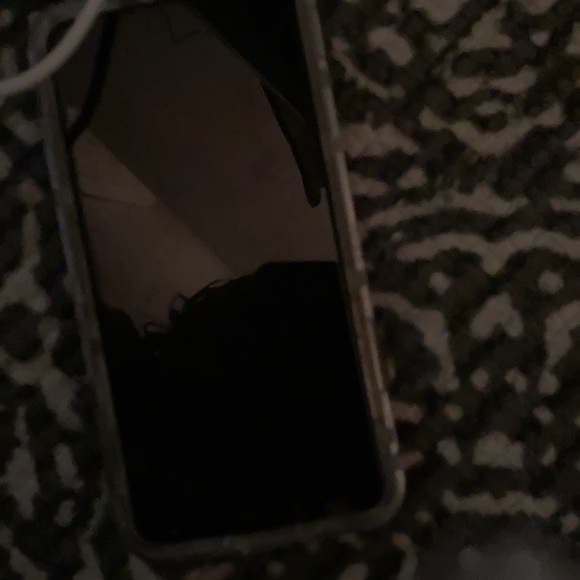 iPhone 8 - Picture 1 of 1